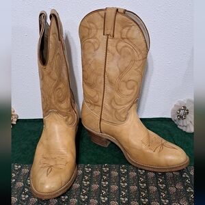 Laredo Light Brown Western Cowboy Boots. sz. 10.5 EE